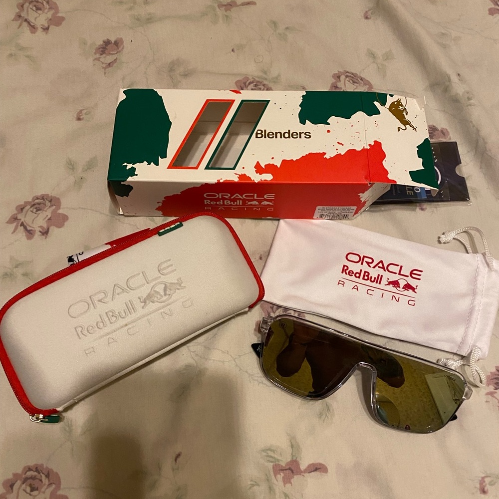 Blenders sunglasses Toro (Mexican)
